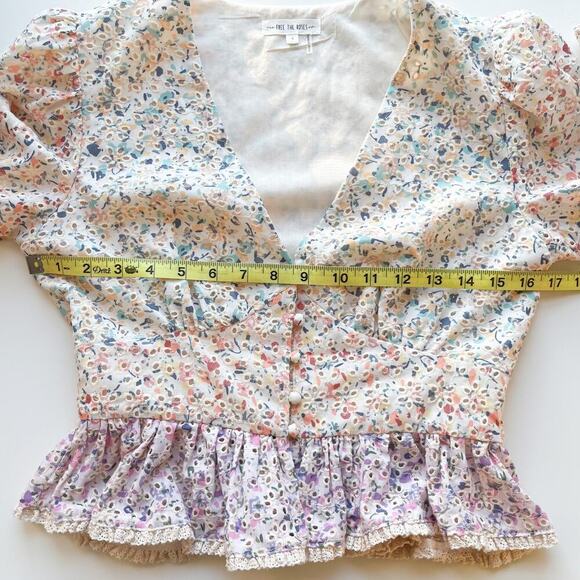 Free the Roses V-Neck Eyelet Floral Rainbow Crop Top Coquette Feminine Small - Picture 10 of 11